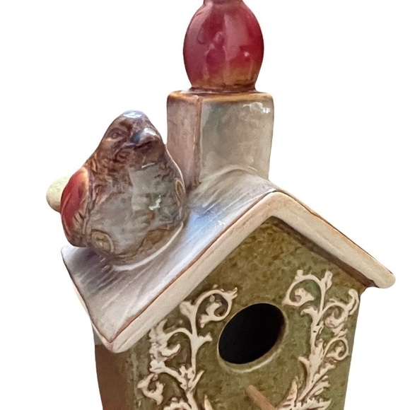 CERAMIC birdhouse with deco front, perch, chimney and bird beside it. - Picture 3 of 7
